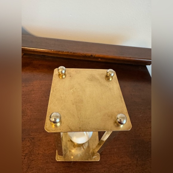 Vintage 6” Brass Framed Hourglass - 11:30 Minutes Sand Timer by Andrea Sadek - Picture 7 of 8